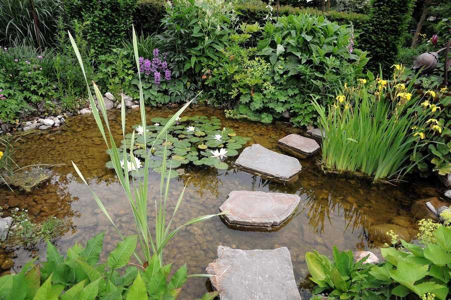 faire un ruisseau artificiel au jardin