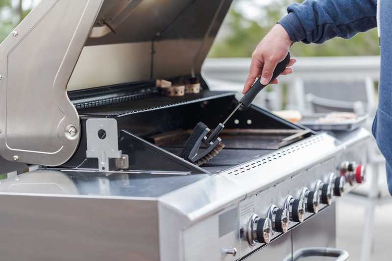 comment nettoyer facilement un barbecue a gaz